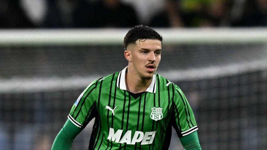 Muharemovic tra compagni, consigli di Grosso e sogno Premier: il racconto anche per il Napoli 5 Muharemovic tra compagni, consigli di Grosso e sogno Premier: il racconto anche per il Napoli