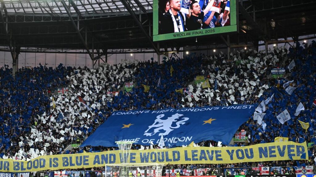 Chelsea avvisa: massima cautela a Napoli, due tifosi in ospedale 9 Chelsea avvisa: massima cautela a Napoli, due tifosi in ospedale