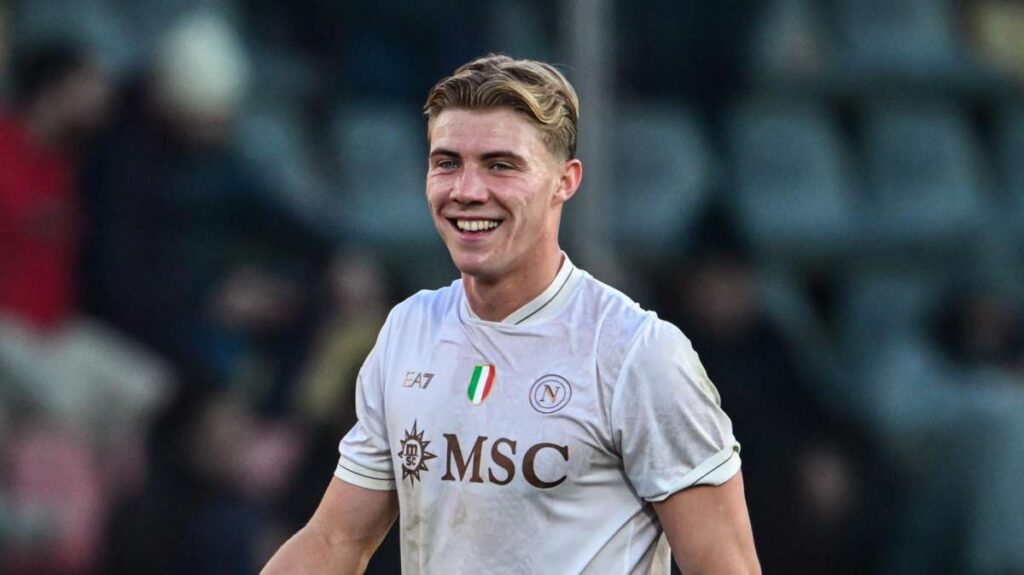 Rasmus Hojlund impara il napoletano: "Ciao guagliù, fratm" 1 Rasmus Hojlund impara il napoletano: "Ciao guagliù, fratm"