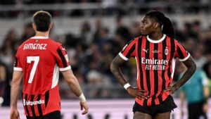 Leao sicuro a Napoli, Gimenez a rischio: condizioni aggiornate