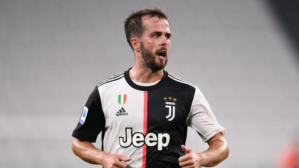 Pjanic: "Scudetto aperto, Roma e Juve puntano alla Champions"