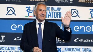 FIGC, riunione straordinaria alle 14 | Fabregas nel mirino City
