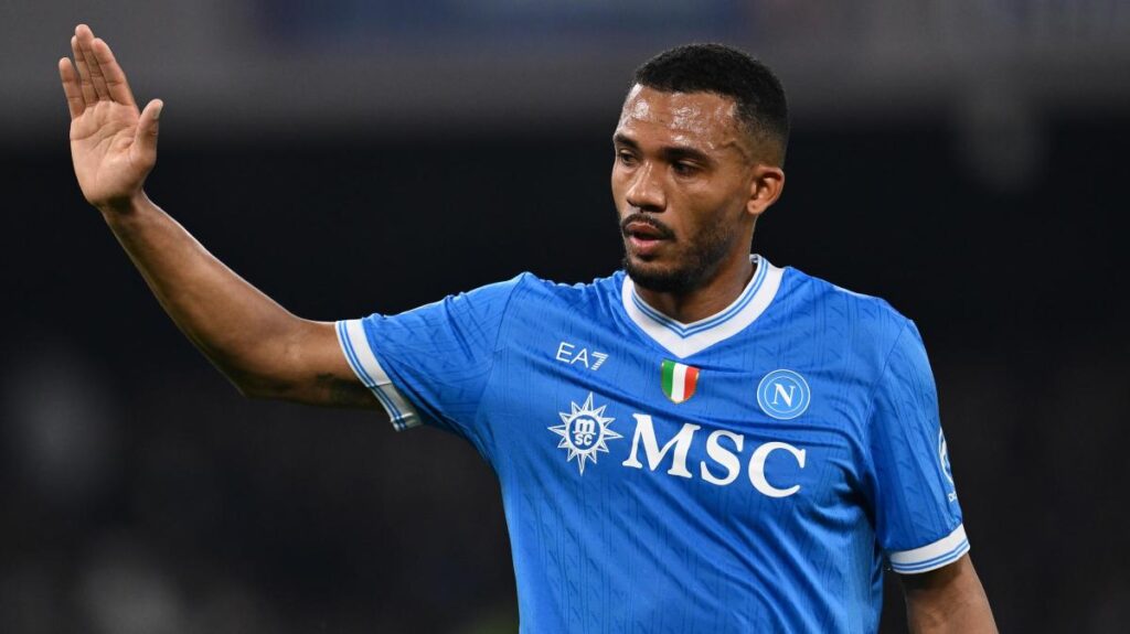 Napoli, Juan Jesus torna a Castel Volturno ma futuro incerto