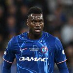 Napoli cerca Badiashile per la difesa, Chelsea chiude al prestito