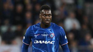Napoli cerca Badiashile per la difesa, Chelsea chiude al prestito