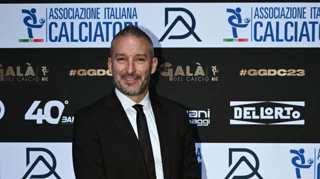 Zambrotta su Juve-Milan e McTominay: Napoli resta competitivo 18 Zambrotta su Juve-Milan e McTominay: Napoli resta competitivo