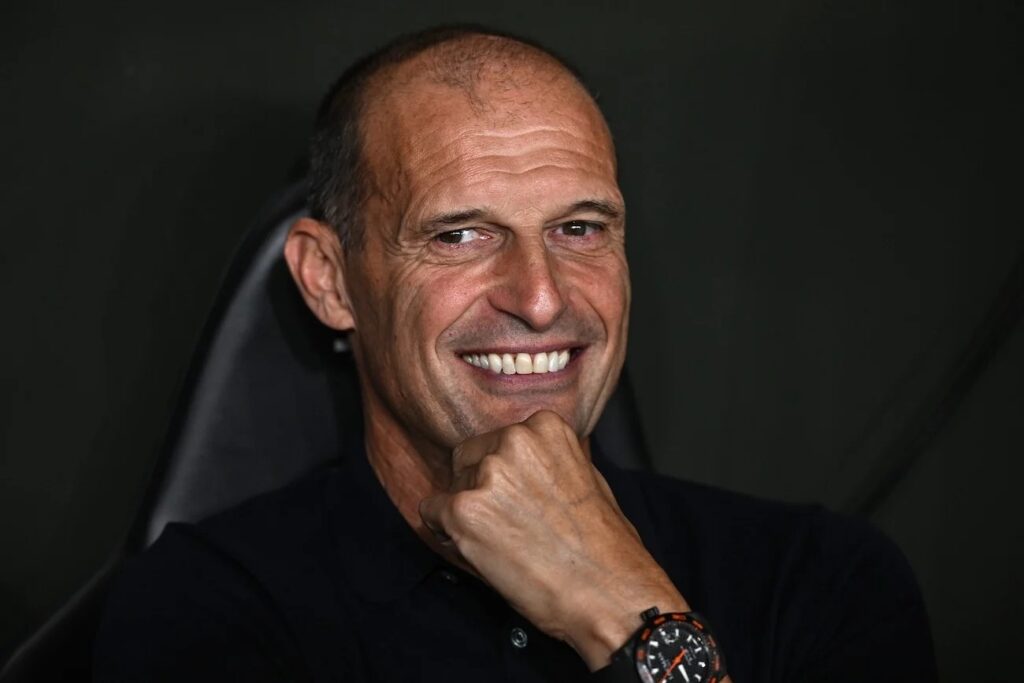Allegri gela il dibattito: «La difesa a tre? Sui moduli sono discorsi da bar» 18 Allegri gela il dibattito: «La difesa a tre? Sui moduli sono discorsi da bar»