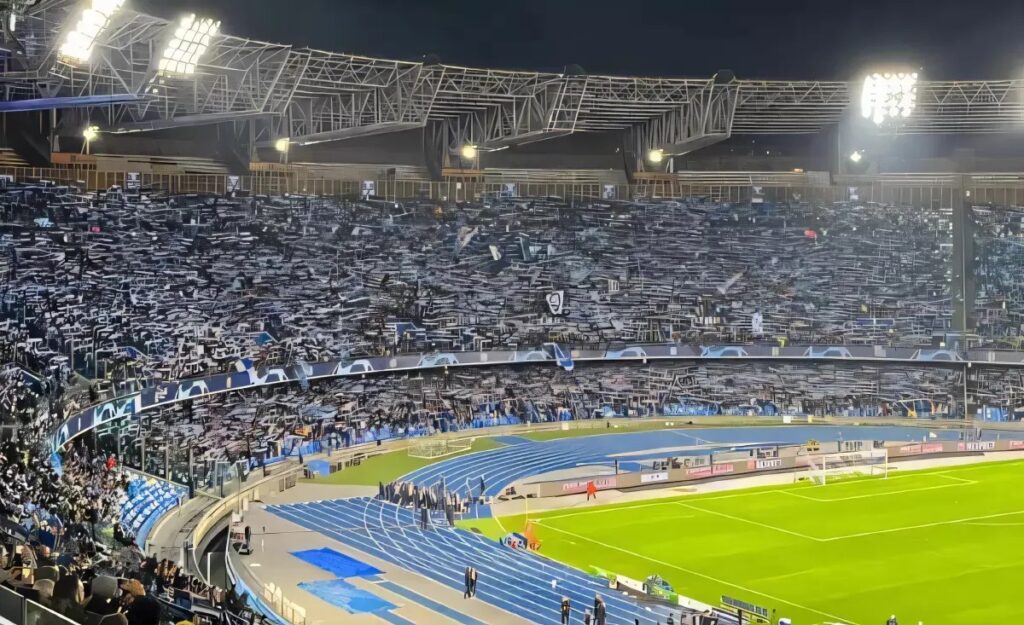 Napoli-Frosinone sold-out: Maradona pieno, cancelli alle 18:15 e appello ai tifosi 13 Napoli-Frosinone sold-out: Maradona pieno, cancelli alle 18:15 e appello ai tifosi