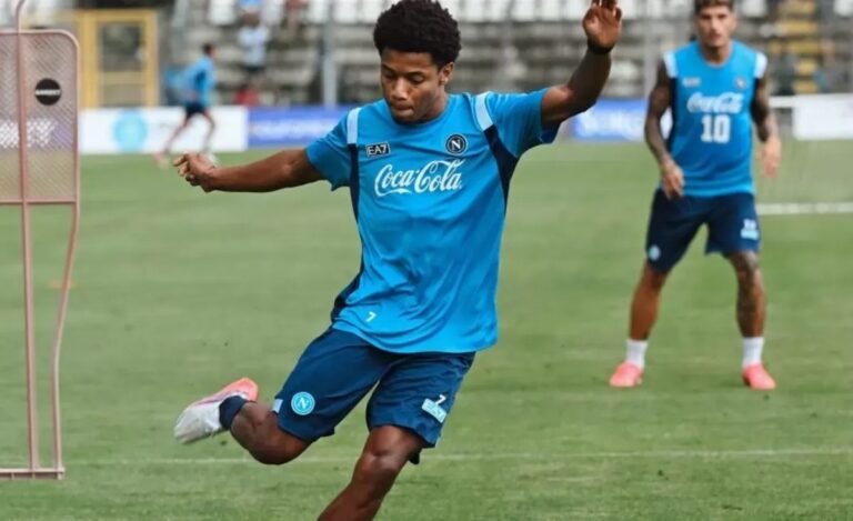 Neres, troppi infortuni: il Napoli valuta la cessione a gennaio