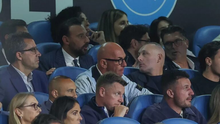 Rizzetta torna a bussare alla porta di De Laurentiis: l’invito al Maradona, il pranzo che può riaprire il dialogo e quel «Io ci sono». E intanto il Napoli abbraccia Kvara e per la Roma c’è Colombo