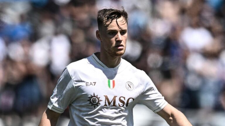 Venezia-Napoli, è l'ora di Beukema: debutto stagionale, doppio regista e McTominay dietro Lucca. Al Penzo un tabù lungo 84 anni