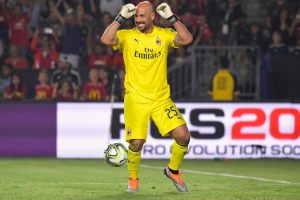 Napoli Reina torna al San Paolo dopo la stagione dei veleni con De Laurentiis Serie A