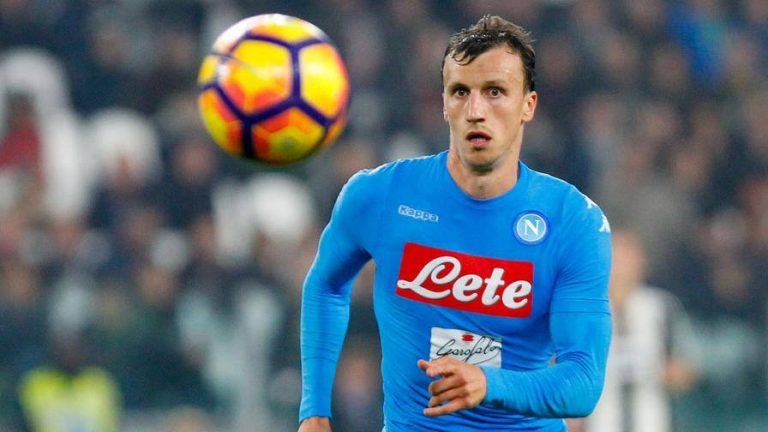 1536395415 Napoli che tegola Chiriches si infortuna al