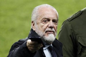 1548851638 De Laurentiis la vendetta dei tifosi del Frosinone La multa pagatela voi