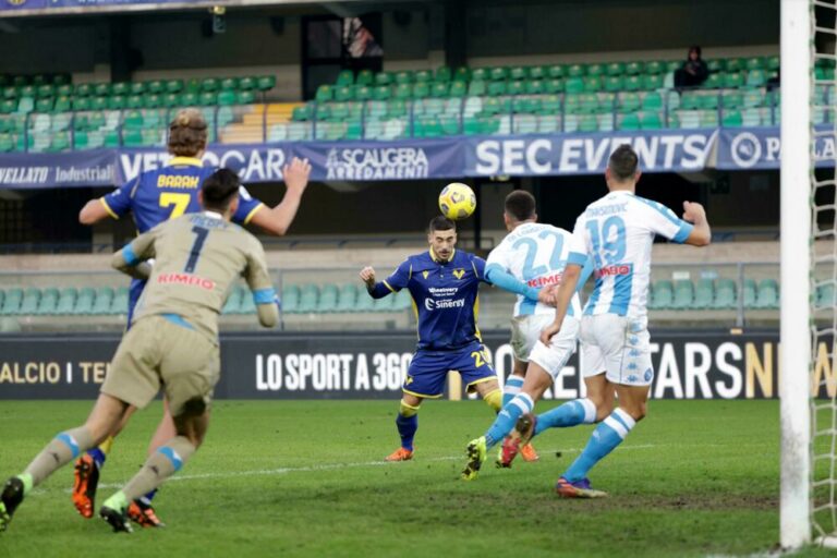 Disastro Napoli, gli azzurri cadono in malo modo a Verona