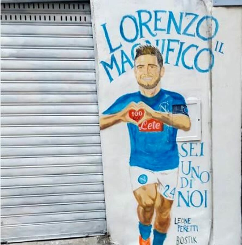 "Lorenzo il Magnifico, sei uno di noi": ai Quartieri Spagnoli il murales dedicato a Insigne