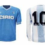 Le maglie di Maradona all’asta: la Cirio del primo anno in azzurro e l’albiceleste ’86