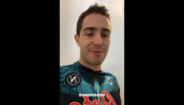 Tommaso Zorzi con la nuova maglia del Napoli: "È l'unica cosa che mi è rimasta da indossare..."