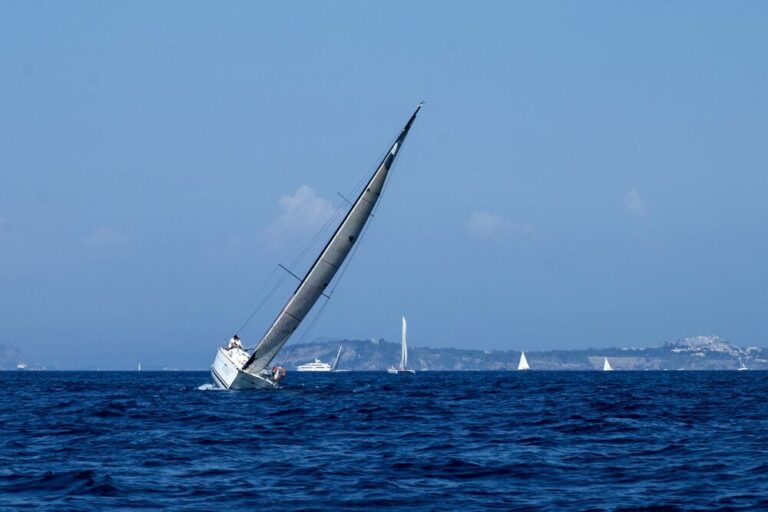 Riparte da Ischia la vela d'altura
