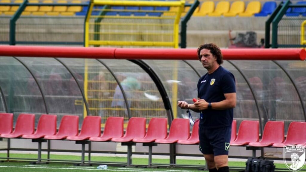 Serie D/Girone G - Giugliano incontenibile, Carbonia demolito a domicilio: Gladestony, Rizzo e Cerone in gol