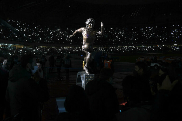 Celebrazioni Maradona, Ferlaino: "Quel Napoli qualche nemico in Italia ce l'aveva..."