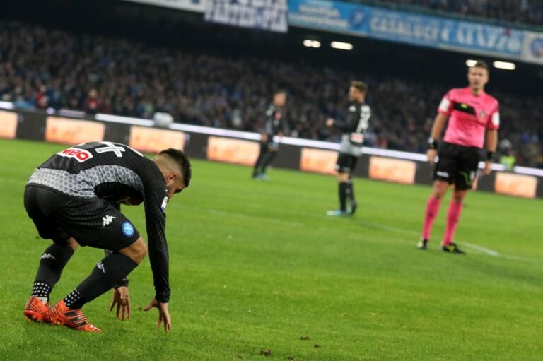 Continua il momento no del Napoli, si ferma anche Insigne: non sarà del match con lo Spartak