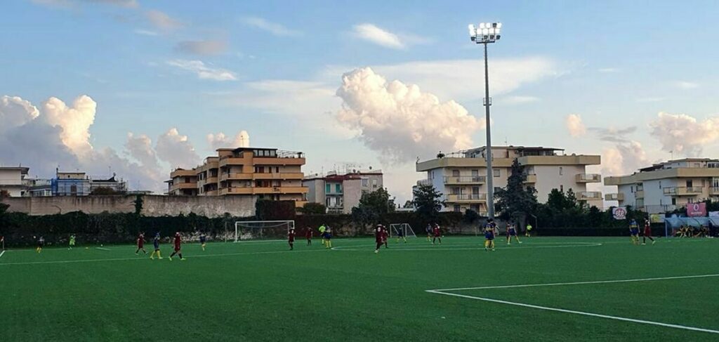 Eccellenza Campania/Girone B - Show tra Ercolanese e Napoli United: Basso trascina i granata con una tripletta