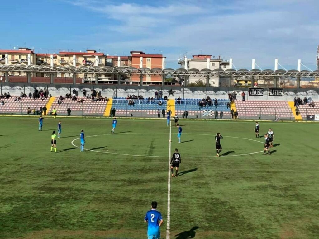 Eccellenza Campania/Girone B - La Frattese risponde a Puteolana e Napoli United: tre squilli alla Nuova Napoli Nord