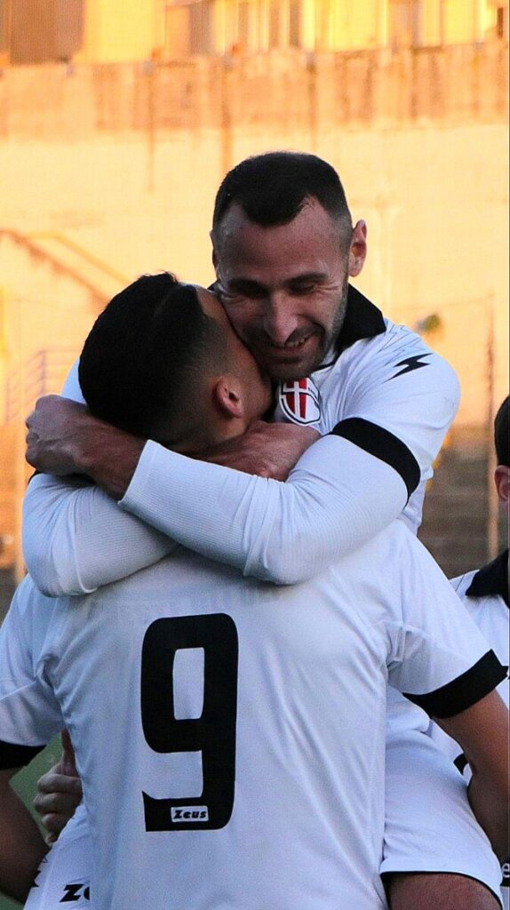 Eccellenza, ripresa degli allenamenti nel Girone B: tornano in campo Savoia e Ischia, si ferma il Nuova Napoli Nord