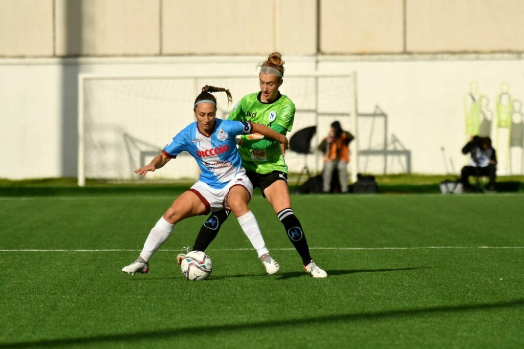 Il Pomigliano si prende il derby, Napoli ko al Gobbato. Le pagelle: meraviglia Ippolito, bene Goldoni. Moraca, che ingenuità 12 Il Pomigliano si prende il derby, Napoli ko al Gobbato. Le pagelle: meraviglia Ippolito, bene Goldoni. Moraca, che ingenuità