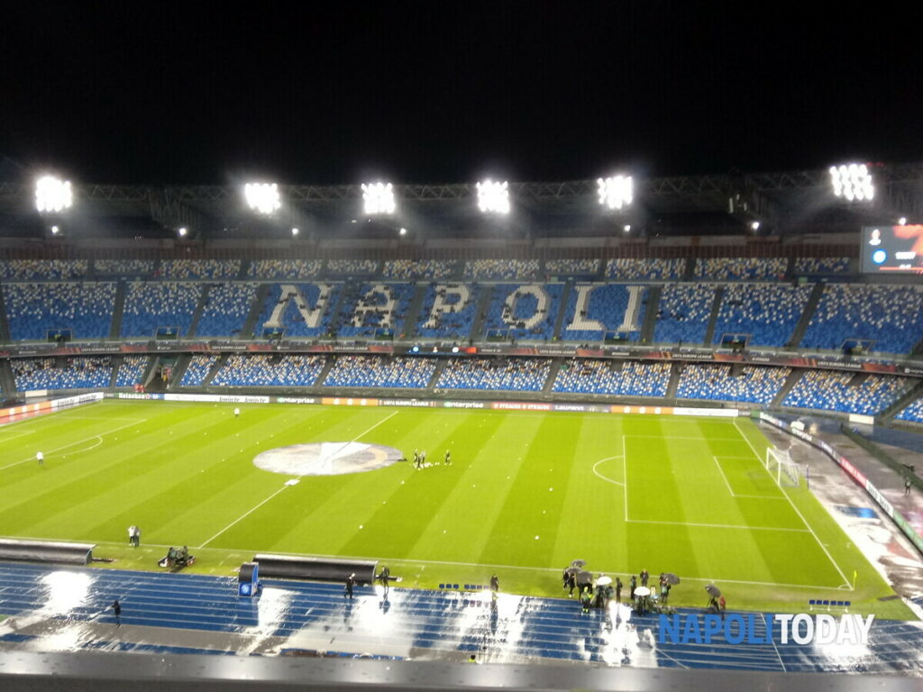 Napoli, attesa per il sorteggio di Europa League: dall'urna di Nyon l'avversaria ai sedicesimi