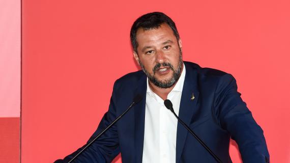 Salvini e l'errore dell'arbitro Serra: "Spero che il Milan non stia zitto come al solito"