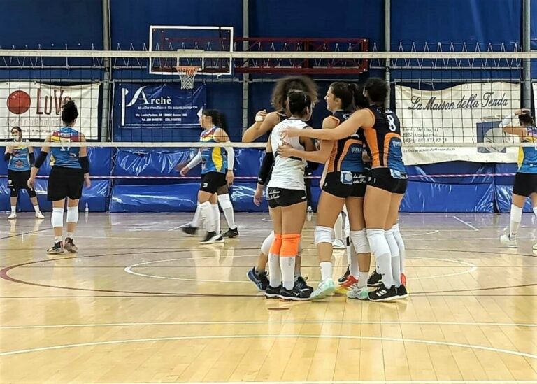 B1: il girone d’andata finisce in modo beffardo per Arzano, sconfitta al tie-break con Amando