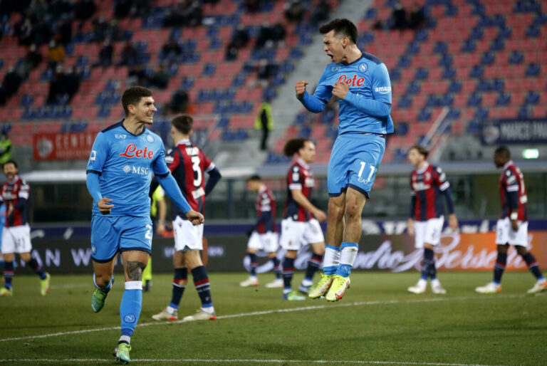 Il Napoli vince a Bologna: due gol di Lozano regalano il successo agli azzurri
