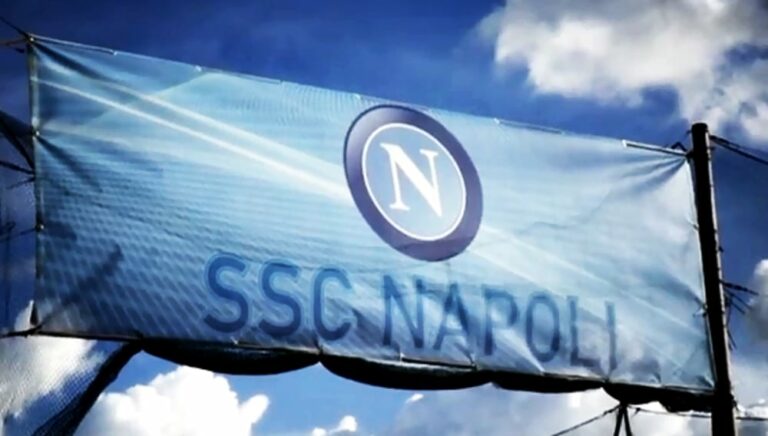 Napoli, emerso un altro caso di positività al Covid nel gruppo: altri tamponi in attesa di essere riprocessati