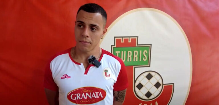 Ufficiale - Turris, Sartore lascia a titolo definitivo: l'esterno offensivo passa al Fiorenzuola