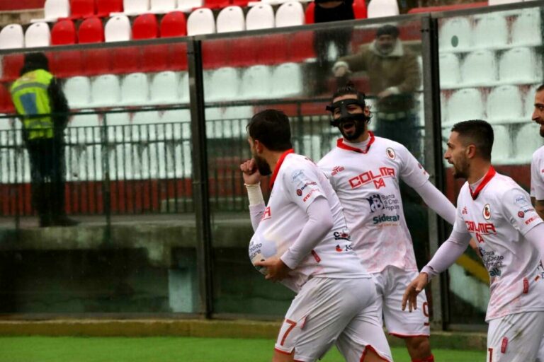 Verso Picerno-Turris: le dichiarazioni dei due allenatori, le probabili formazioni e dove guardare la partita in tv