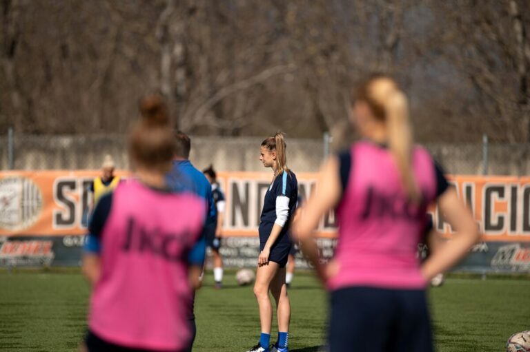 Napoli Femminile, settimana di avvicinamento alla sfida con la Juventus: due iniziative del club, match visibile in 119 Paesi