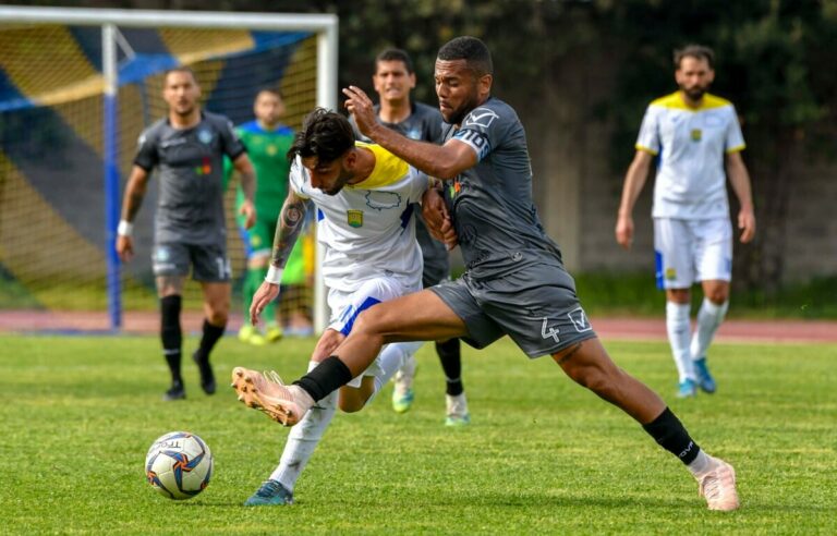 Eccellenza Campania/Girone B - Trofa apre per l'Ischia, Giordano pareggia per il Napoli United: il big match del Mazzella termina 1-1