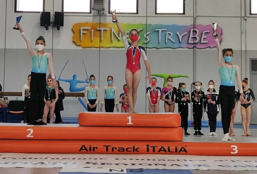 Ginnastica, Cag Napoli vince due titoli con Jhodelle Chavez e Vittoria Buttino 10 Ginnastica, Cag Napoli vince due titoli con Jhodelle Chavez e Vittoria Buttino