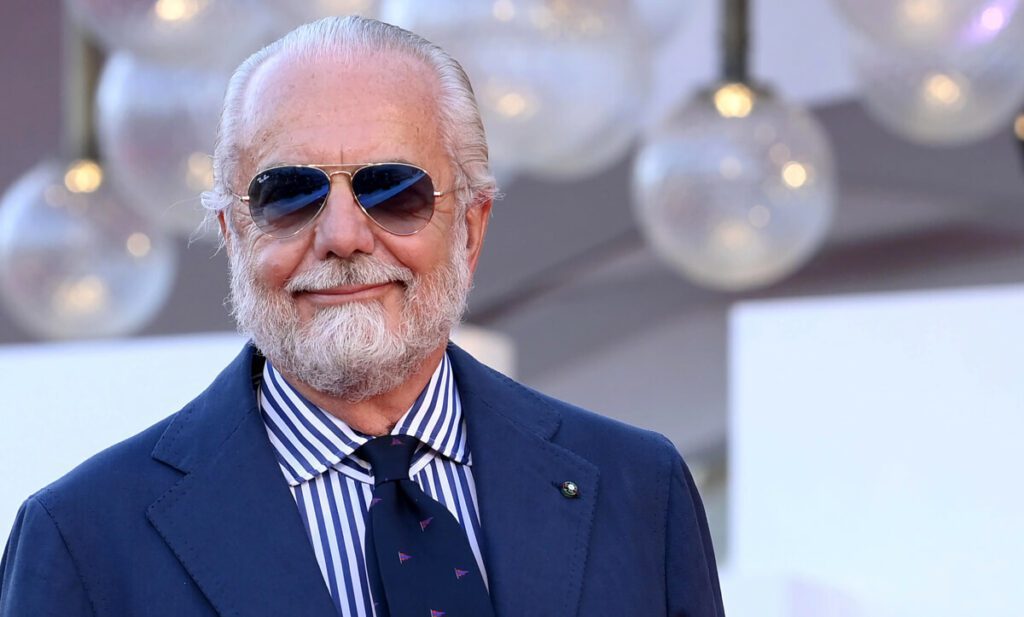 Napoli, De Laurentiis annuncia l'arrivo di Kvaratskhelia e si dice fiducioso sul rinnovo di Mertens