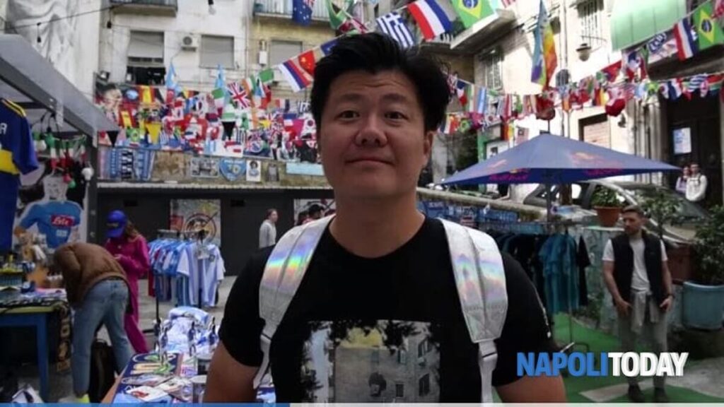 Ritrovata la telecamera del tifoso giapponese: l'annuncio del Napoli