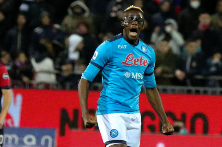 Il Napoli batte il Perugia nel primo test probante: ancora in gol Kvaratskhelia