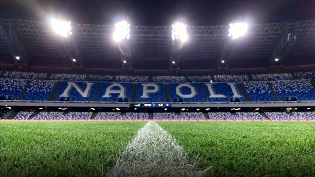 “Il Napoli deve 3,5 milioni al Comune per lo stadio Maradona”: la protesta in consiglio comunale