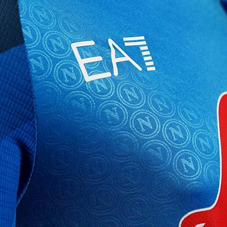 Napoli, ecco le nuove maglie per la stagione 2022/23: "Prosegue la collaborazione con Armani"