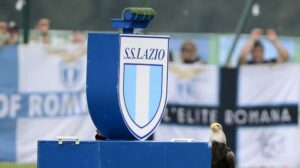Lazio, il dirigente addetto all'arbitro: "Ieri il rigore su Lazzari era solare, a cosa serve il VAR?"
