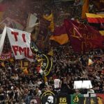 Follia ultrà a Roma: tifosi giallorossi aggrediti da un'imboscata di supporter della Stella Rossa