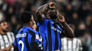 Nervi tesi, energie da dosare: l'Inter è viva, dopo un derby d'Italia brutto. Massa fa il protagonista