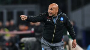 TOP NEWS Ore 20 - Napoli fermato dal Verona. La Reggiana torna in B, Montevarchi in D