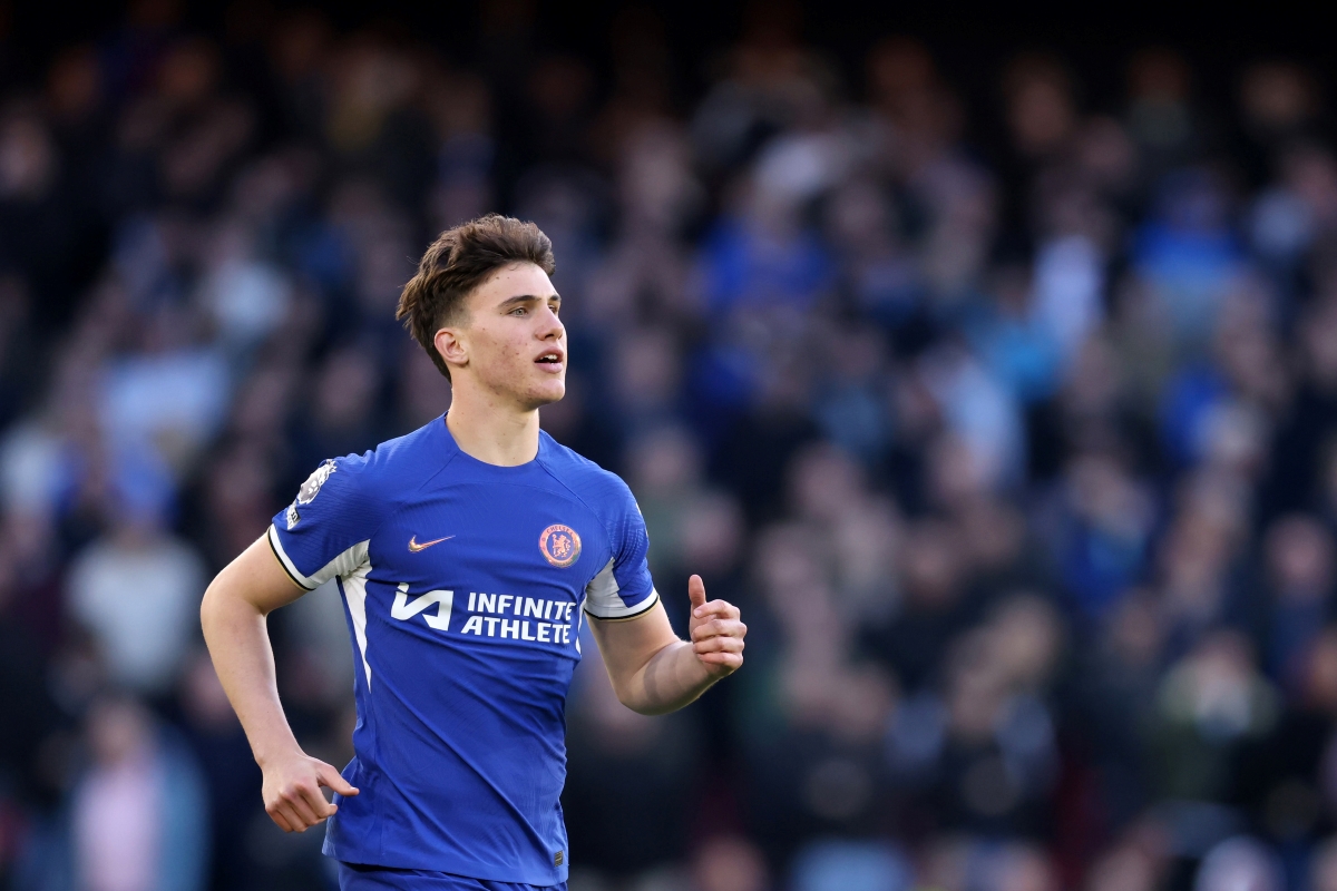 SHEFFIELD, ENGLAND - APRIL 07: Cesare Casadei of Chelsea takes to the field during the Premier League match between Sheffield United and Chelsea FC at Bramall Lane on April 07, 2024 in Sheffield, England. (Photo by George Wood/Getty Images) (Photo by George Wood/Getty Images)